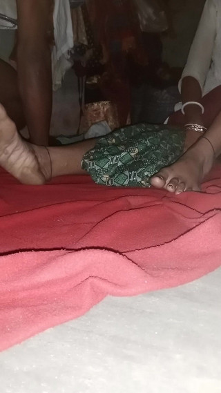 देसी सेक्स, मैं रात को आया और भाभी को सुला दिया और मैंने उसे छोड़ दिया