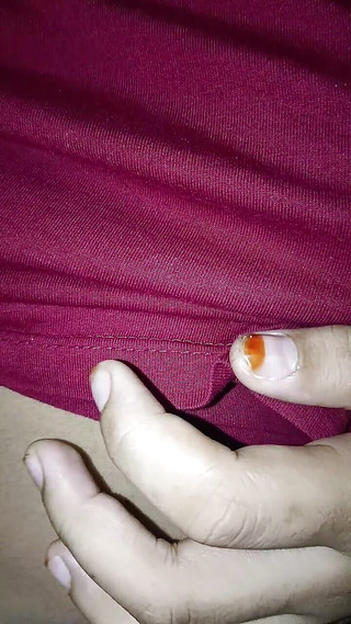 मेरी तंग चूत में अमीर उंगलियाँ।