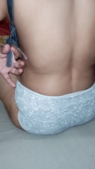 ब्रा पहनते समय मुझे चरमसुख प्राप्त हुआ