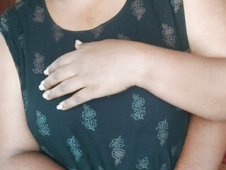 साउथ मल्लू स्टेपाउंटी सीक्रेट सौतेले भाई के लिए बड़े स्तन दबाते हुए बात करते हुए कराहते हुए दिखा रहा है