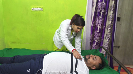 हॉट इंडियन लेडीज़ डॉक्टर को उसके मरीज़ ने तब चोदा जब वह अपने क्लिनिक में काम कर रही थी