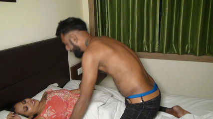 एक देसी जोड़े का देर रात का प्यार, शानदार टीना