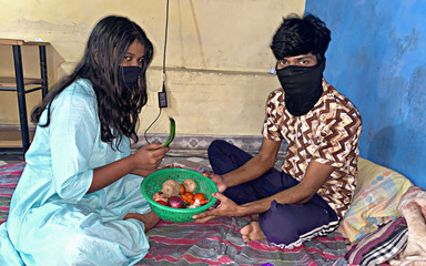 भारतीय नौकर ने उसके बॉस को चोदा