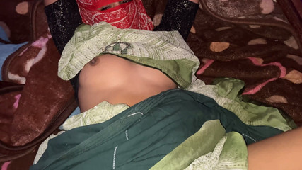 विवाहित सौतेली बहन के साथ सौतेले भाई का पूरा मज़ा