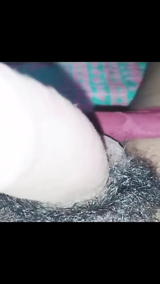 सौतेला भाई और सौतेली भाभी छुप-छुप कर करते हैं मौज-मस्ती