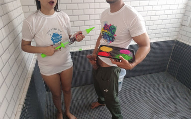 होली स्पेशल बेस्टफ्रेंड सारा के साथ होली खेली और अच्छे तरीके से उसकी चुदाई की