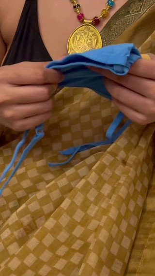 सेल्समैन के साथ भाभी की चुदाई