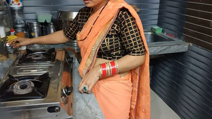 देवर ने देसी भारतीय भाभी को साफ़ हिंदी आवाज में चोदा