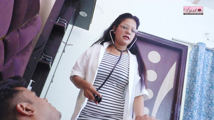 मरीज़ द्वारा डॉक्टर की चुदाई