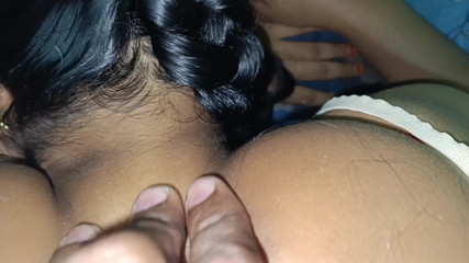 स्टूडेंट के साथ टीचर का रोमांस