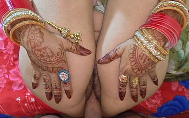 ससुर बहू कठिन चुदाई के दौरान वास्तविक चरमसुख प्राप्त होने तक पति के पीछे इश्कबाज़ी करती रही