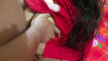 देसी सौतेली बहन को उसके सौतेले भाई ने चोदा। भारतीय गांव की लड़की