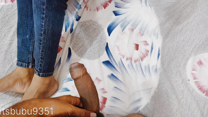 भारतीय देसी भाभी को देवर के बड़े लंड से झटका लगा। देवर भाभी की देसी चुदाई हिंदी ऑडियो