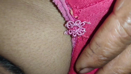 स्टेपांट की चूत को चाटते हुए मैंने उसका रस निचोड़ लिया और उसे खा लिया