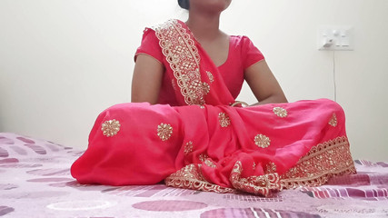 हॉट इंडियन विलेज क्लियर पर डेवर के साथ चुदाई कर रही थी