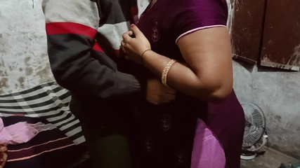 गाँव की मासूम लड़की सौतेले भाई के साथ चुदाई करना चाहती है