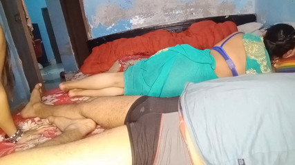 न्यू ट्रीहोम ने मेरी पत्नी को उसकी सौतेली बहन के साथ हार्डकोर चोदा जैसा मैं चाहता था