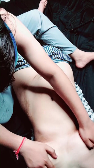 कैमरे में कैद हुई भारतीय लड़की