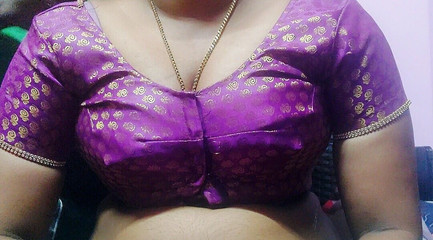 देसी घर की मालकिन मोहिनी स्टेपाउंटी सेक्स