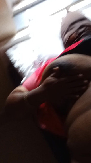 इंडियन स्टेपाउंटी पुसी वॉटर पम्पिंग