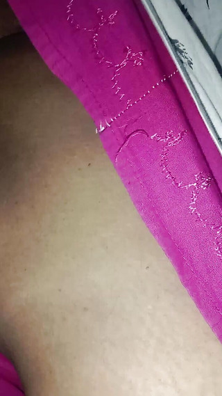 मेरी पुरानी प्रेमिका उसके पास गई और फिर मैंने उसे देखा मेरी पुरानी प्रेमिका उसके पास गई और गर्म तेल लगाया और उसकी उंगली धोई