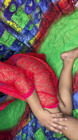 भारतीय देहाती गाँव की लड़की की चूत में उंगली