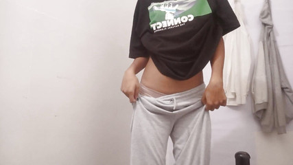 देसी कामुक भारतीय बेब अपनी बिल्ली से बहुत कामुक है 748