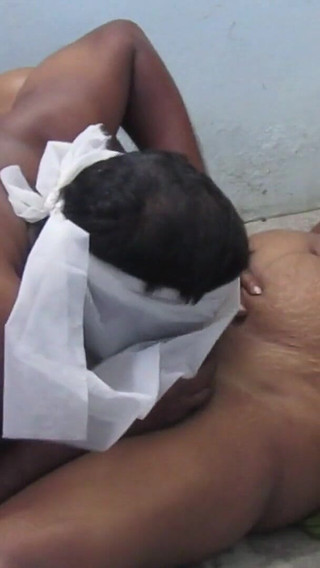 घर में गर्म स्तन वाली सौतेली चाची की चुदाई प्रेमी