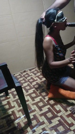 होटल में बॉस के साथ नौकरी के लिए साक्षात्कार